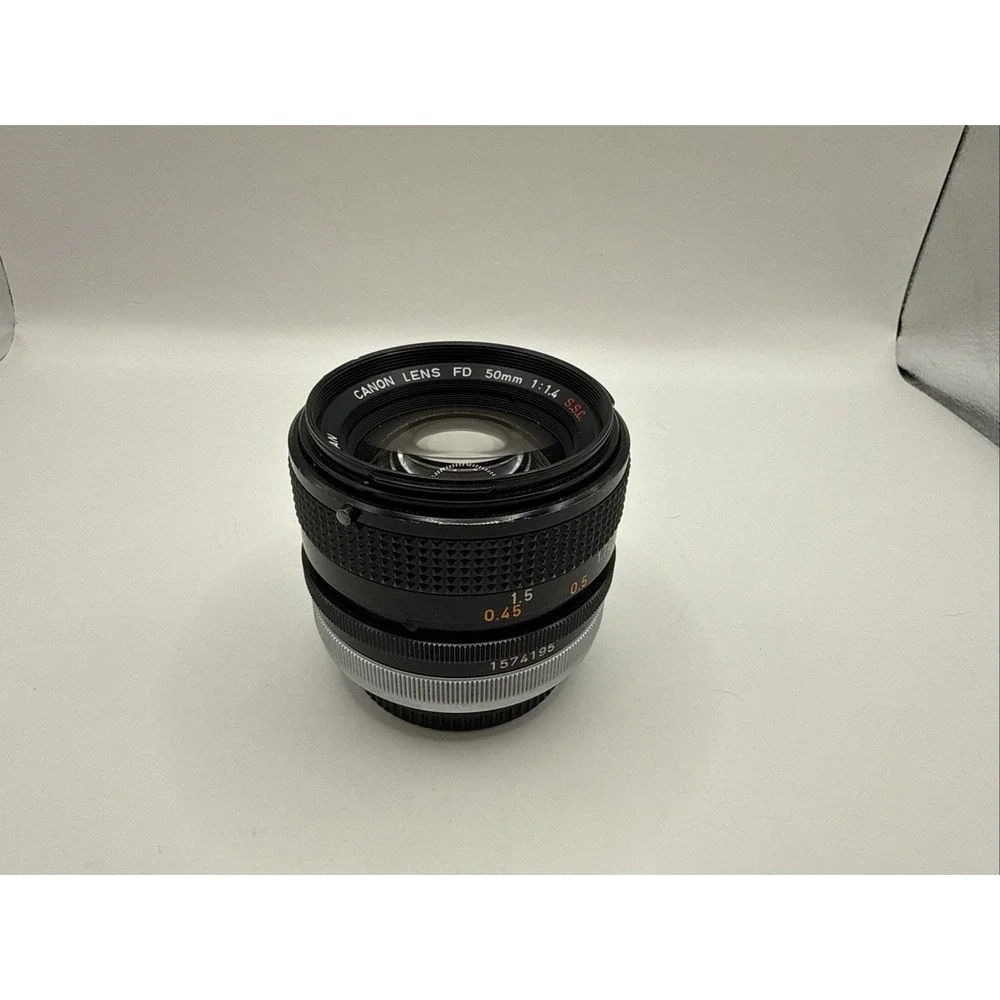 Vintage Canon Camera Lens. FD 50mm 1:1.4. S.S.C. Made in Japan